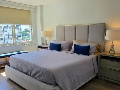 5601 Collins Avenue Miami Beach FL 33140