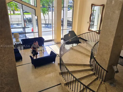 5601 Collins Avenue Miami Beach FL 33140
