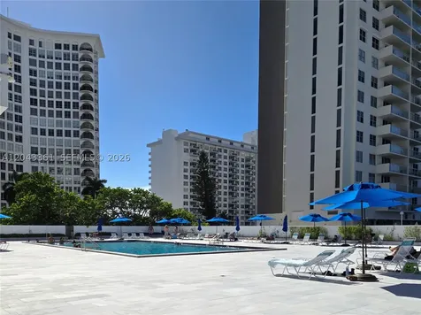 5601 Collins Avenue Miami Beach FL 33140