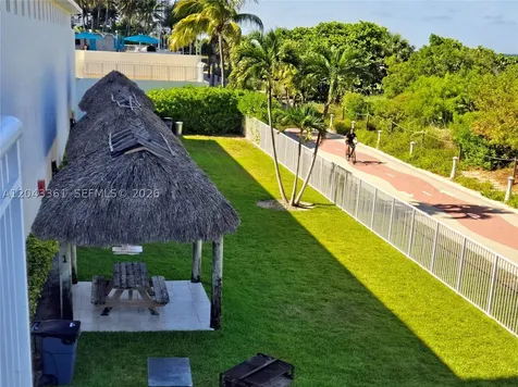 5601 Collins Avenue Miami Beach FL 33140