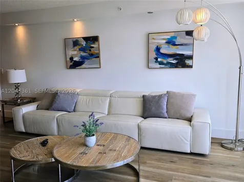 5601 Collins Avenue Miami Beach FL 33140