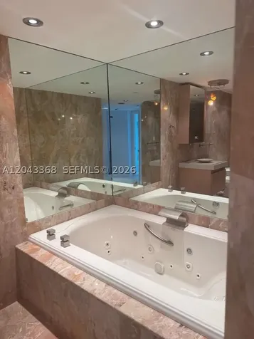 5025 Collins Avenue Miami Beach FL 33140