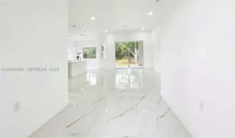 133 Hunting Club Avenue Clewiston FL 33440