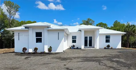 133 Hunting Club Avenue Clewiston FL 33440