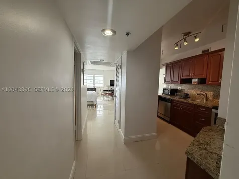 100 Lincoln Road Miami Beach FL 33139