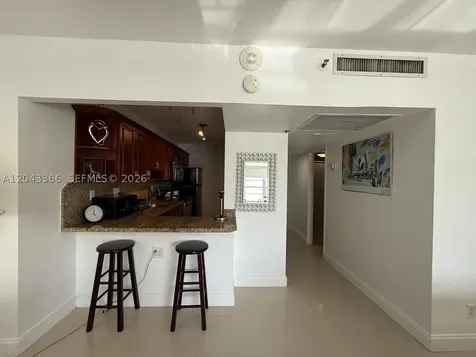 100 Lincoln Road Miami Beach FL 33139