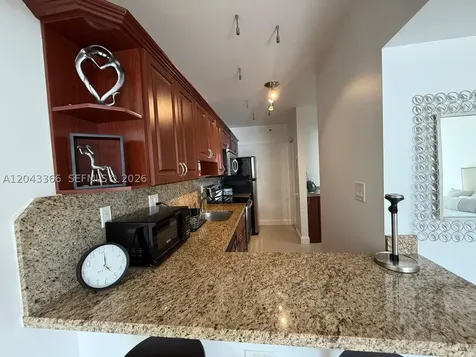 100 Lincoln Road Miami Beach FL 33139