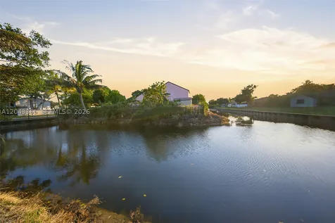 7919 NW 50th Street Lauderhill FL 33351