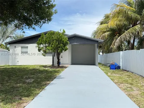 96 Caroline Drive West Palm Beach FL 33415