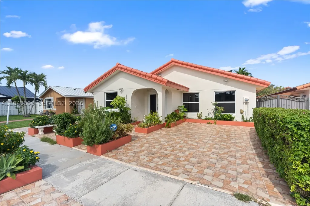 910 SW 140th Avenue Miami FL 33184