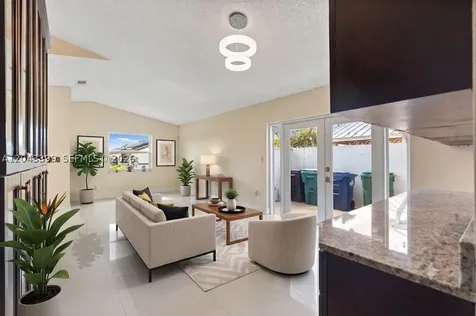 910 SW 140th Avenue Miami FL 33184
