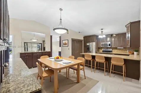 910 SW 140th Avenue Miami FL 33184