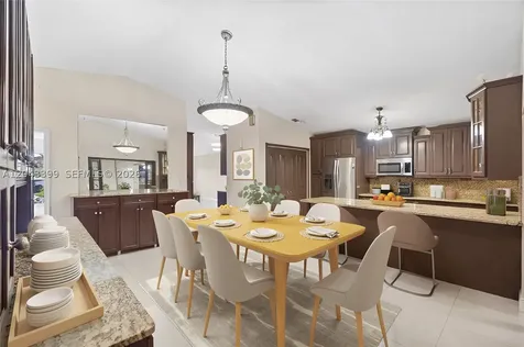 910 SW 140th Avenue Miami FL 33184
