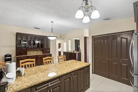 910 SW 140th Avenue Miami FL 33184