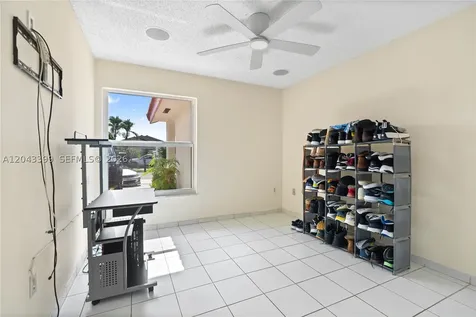 910 SW 140th Avenue Miami FL 33184