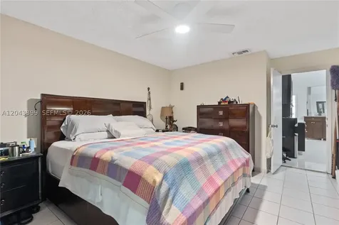 910 SW 140th Avenue Miami FL 33184