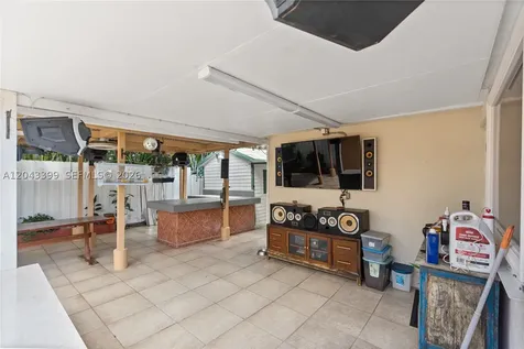 910 SW 140th Avenue Miami FL 33184