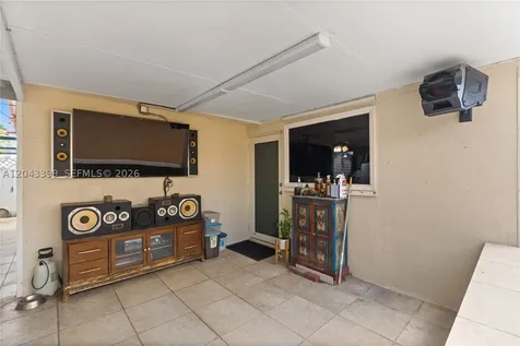910 SW 140th Avenue Miami FL 33184