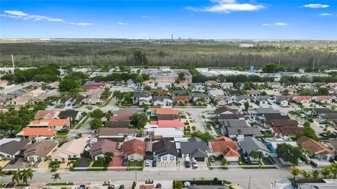 910 SW 140th Avenue Miami FL 33184
