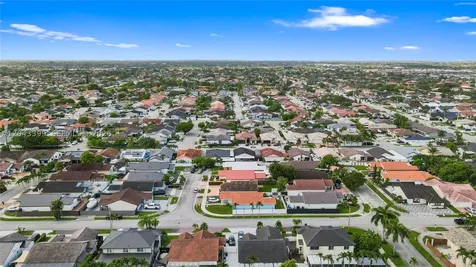 910 SW 140th Avenue Miami FL 33184