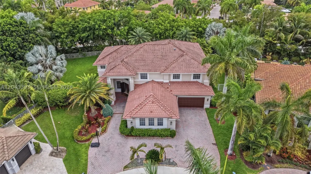 1585 Victoria Isle Way Weston FL 33327