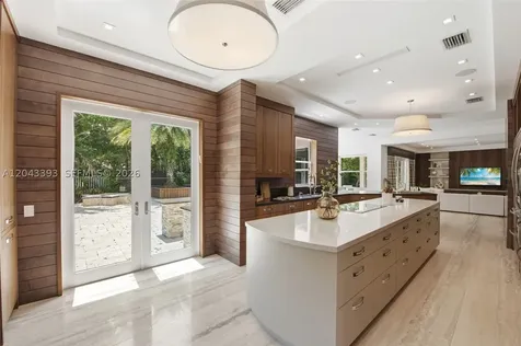 1585 Victoria Isle Way Weston FL 33327