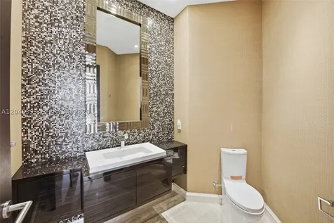 1585 Victoria Isle Way Weston FL 33327