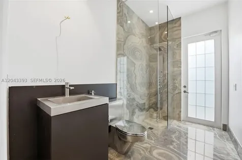 1585 Victoria Isle Way Weston FL 33327