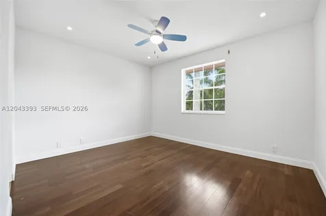 1585 Victoria Isle Way Weston FL 33327