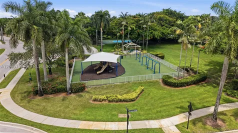 1585 Victoria Isle Way Weston FL 33327