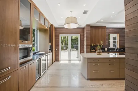 1585 Victoria Isle Way Weston FL 33327