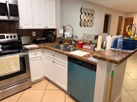 9020 SW 125th Avenue Miami FL 33186