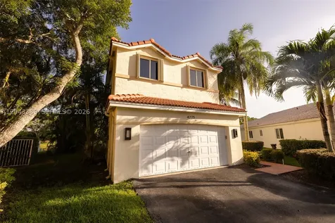 4275 Ironwood Court Weston FL 33331