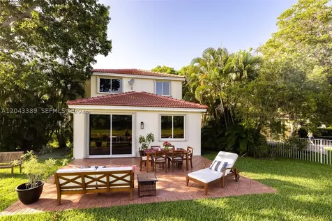 4275 Ironwood Court Weston FL 33331
