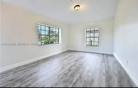 2830 NE 4th Avenue Naples FL 34120