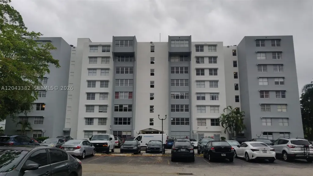 9001 SW 77th Avenue Miami FL 33156