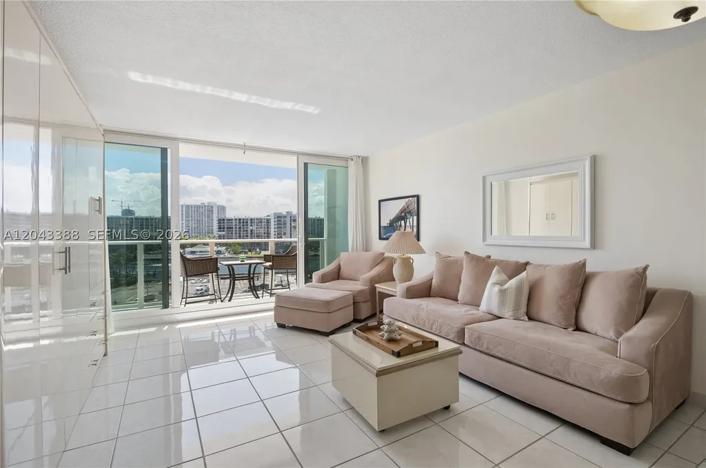3505 S Ocean Drive Hollywood FL 33019