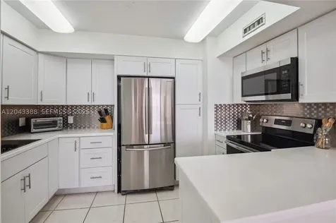 3505 S Ocean Drive Hollywood FL 33019