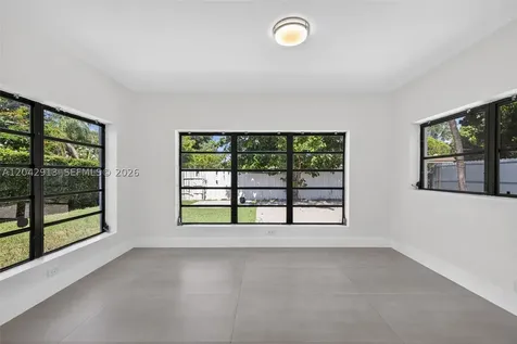 North Miami Beach FL 33162