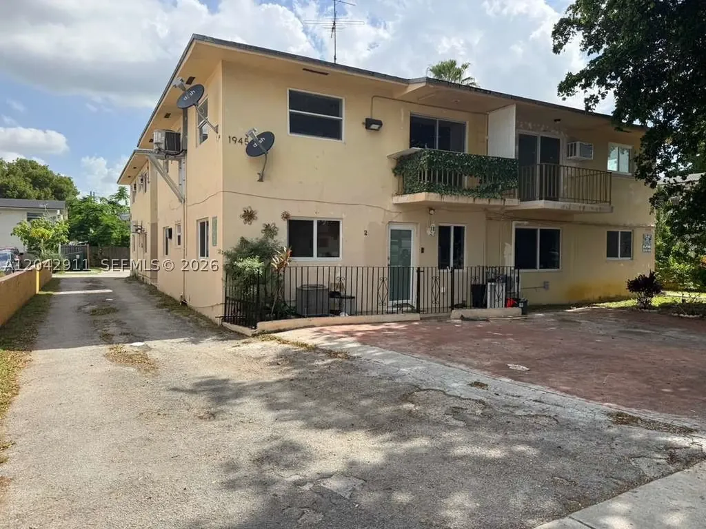1945 NW 29th Street Miami FL 33142