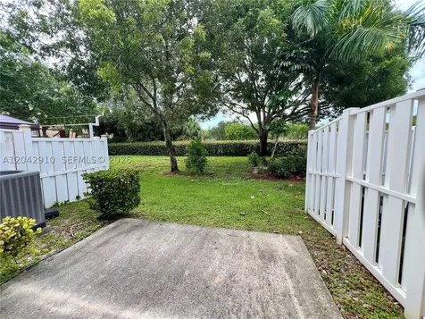 8917 NW 54th Street Sunrise FL 33351