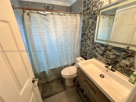 8917 NW 54th Street Sunrise FL 33351