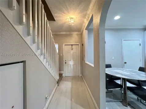 8917 NW 54th Street Sunrise FL 33351