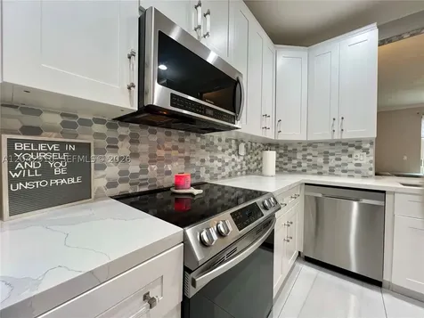 8917 NW 54th Street Sunrise FL 33351