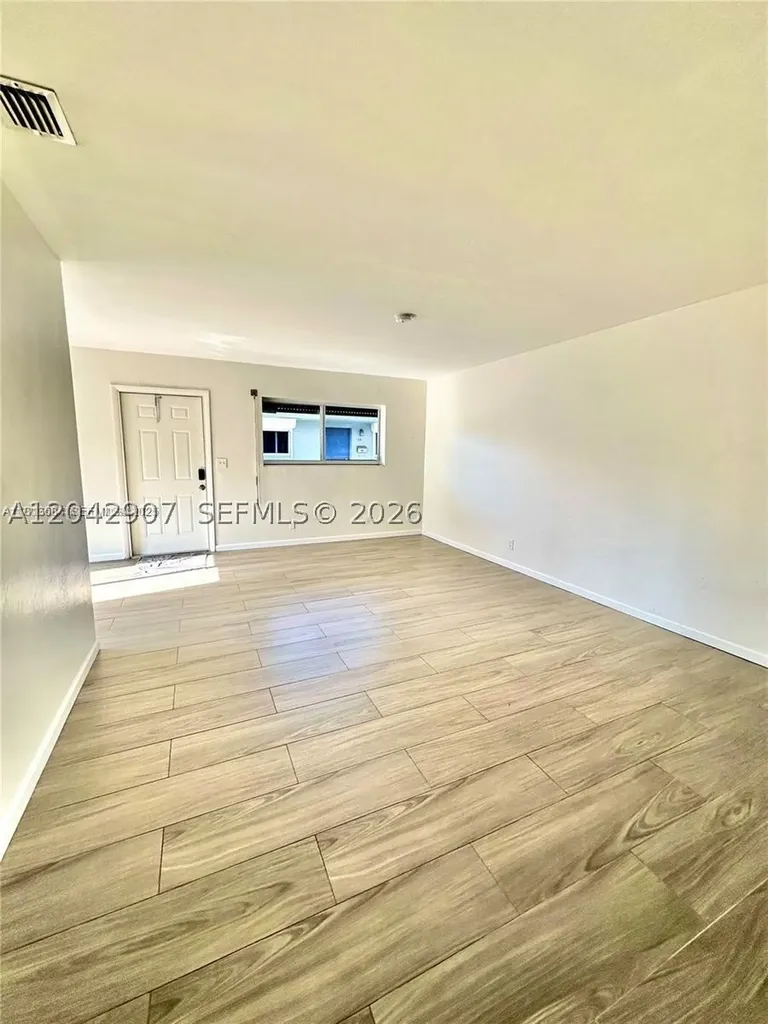 1821 N 17th Court Hollywood FL 33020