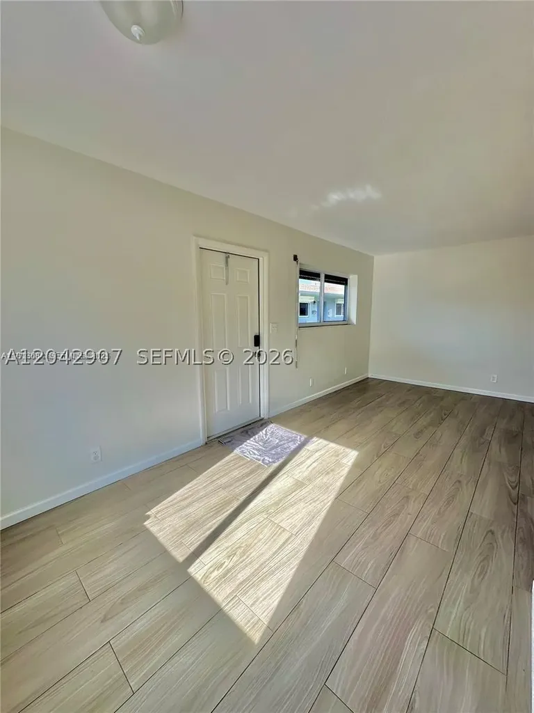 1821 N 17th Court Hollywood FL 33020