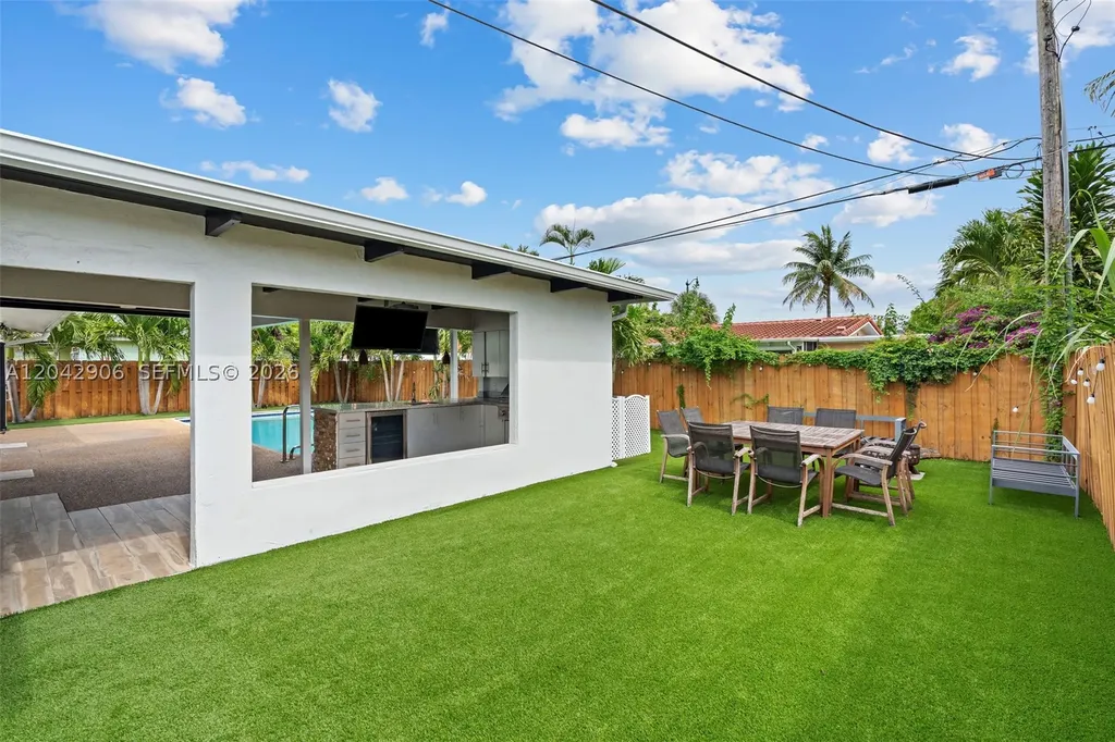 1250 NE 23rd Place Pompano Beach FL 33064