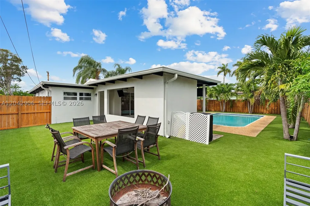 1250 NE 23rd Place Pompano Beach FL 33064