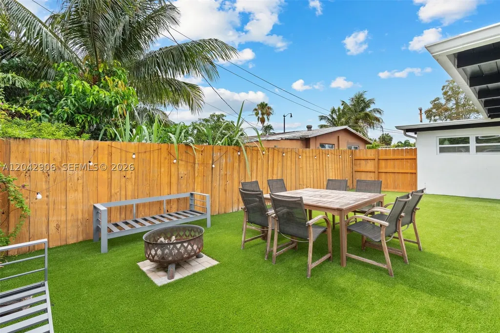 1250 NE 23rd Place Pompano Beach FL 33064