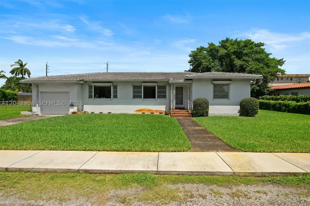 20 SW 4th Street Dania Beach FL 33004